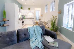 Courtyard Retreat- Free evening parking